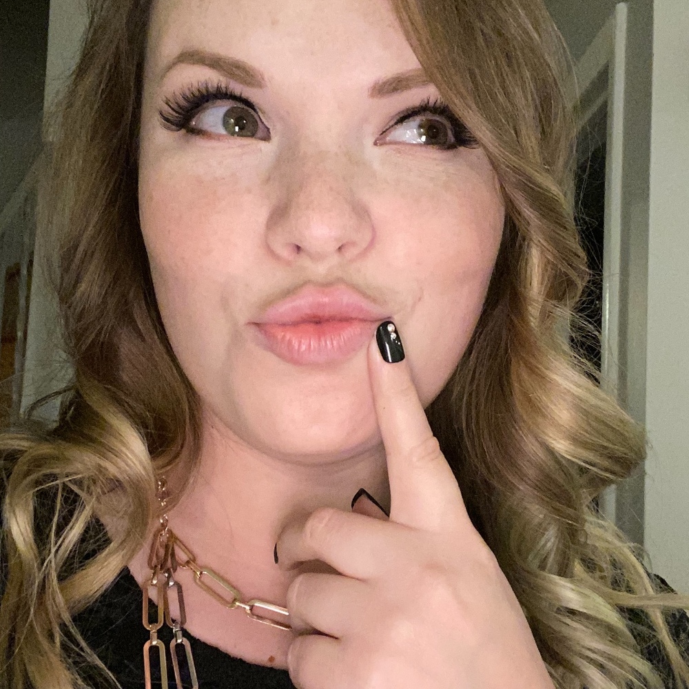 Meet your Posher, Kristin